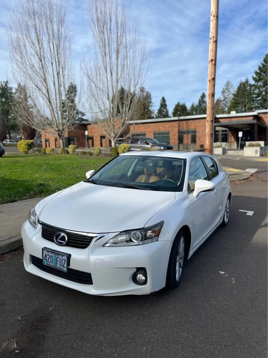 2012 Lexus - Image 2 of 14