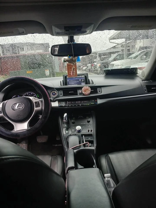 2012 Lexus CT - Image 6 of 8