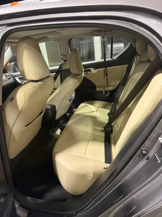 2012 Lexus CT - Image 10 of 12