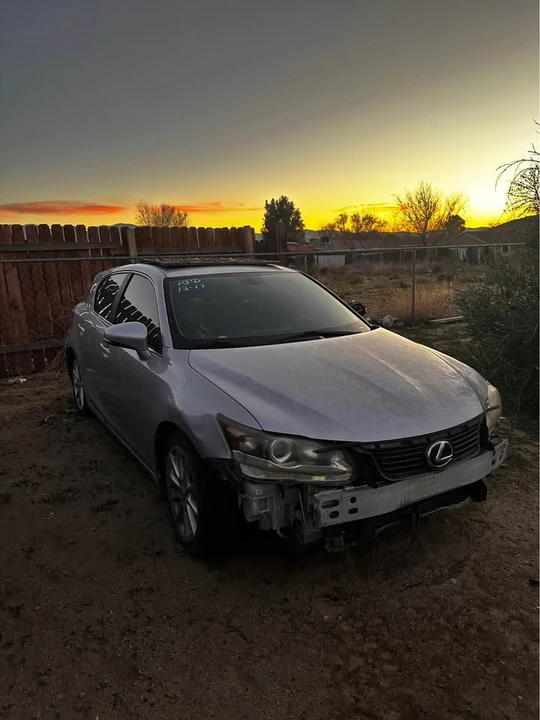 2012 Lexus CT - Image 2 of 3