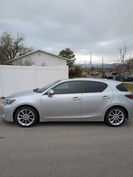 2012 Lexus CT - Image 3 of 18