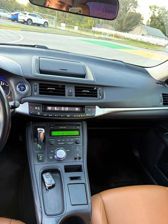 2012 Lexus CT - Image 17 of 19