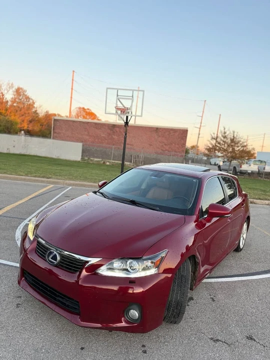 2012 Lexus CT - Image 2 of 19