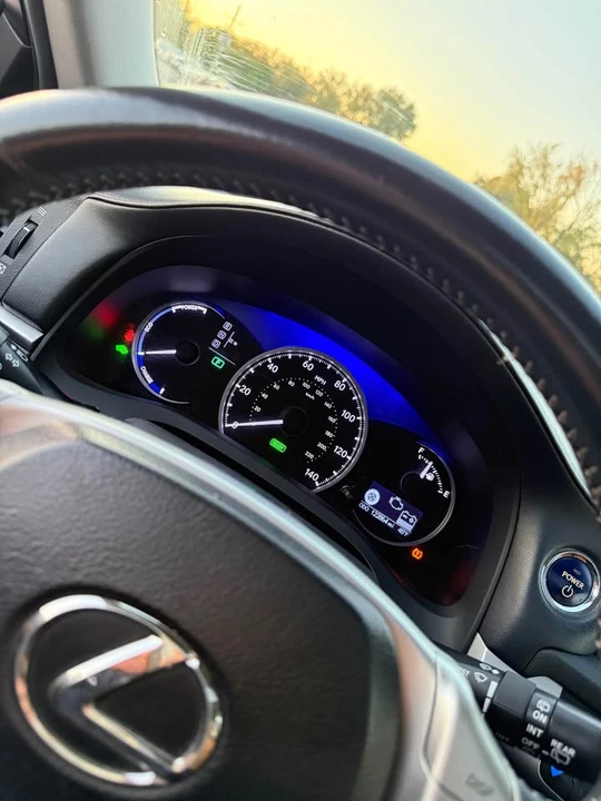 2012 Lexus CT - Image 19 of 19