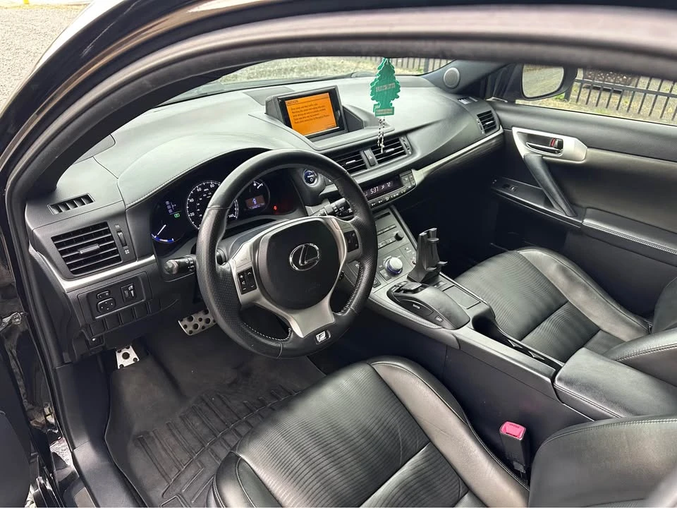 2012 Lexus CT - Image 5 of 5