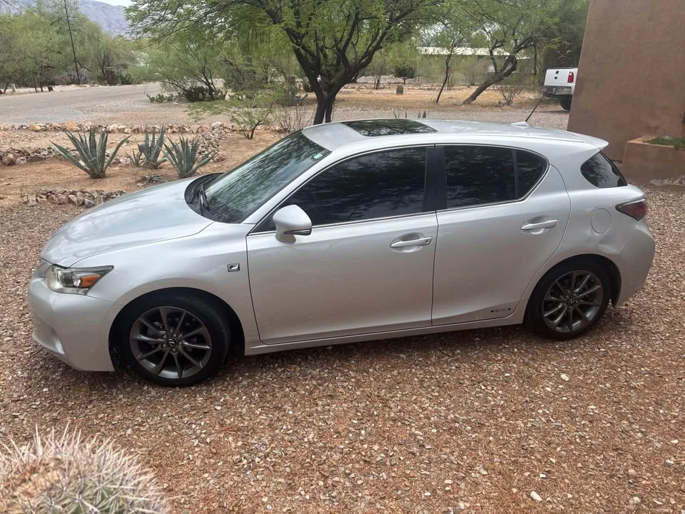 2012 Lexus CT - Image 6 of 14