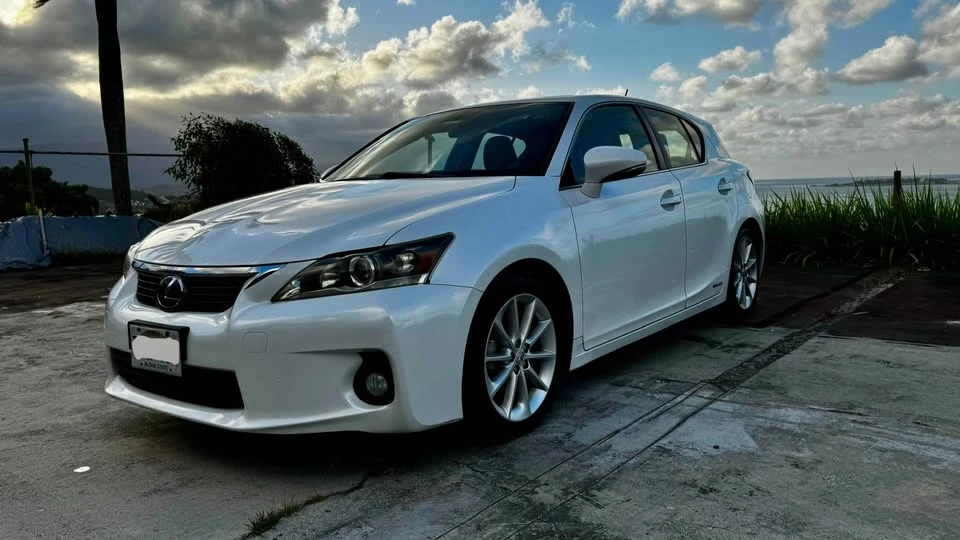 2012 Lexus CT - Image 2 of 14