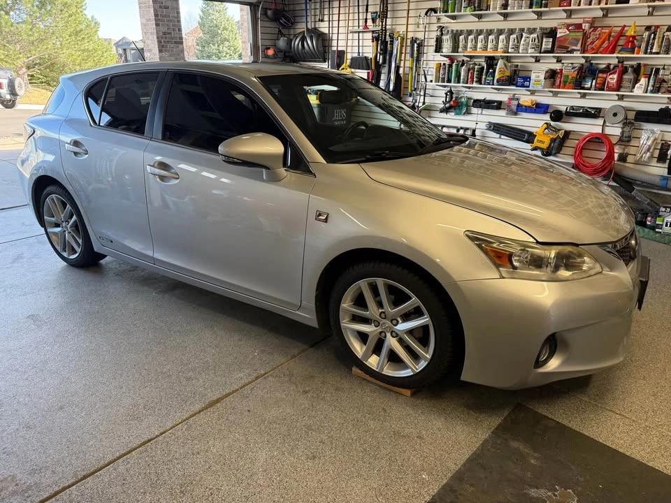 2012 Lexus CT - Image 2 of 9