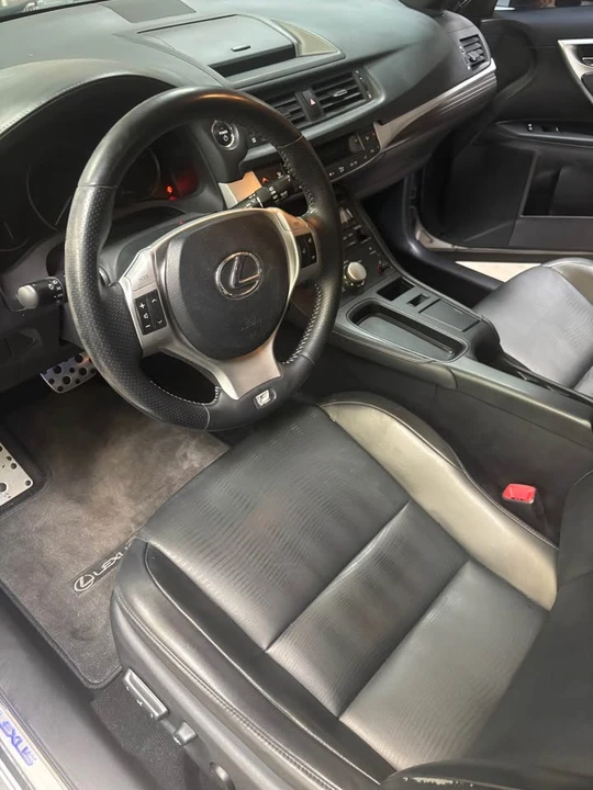 2012 Lexus CT - Image 3 of 14