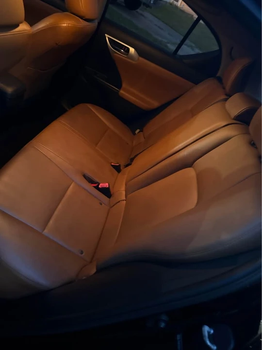 2012 Lexus CT - Image 7 of 8