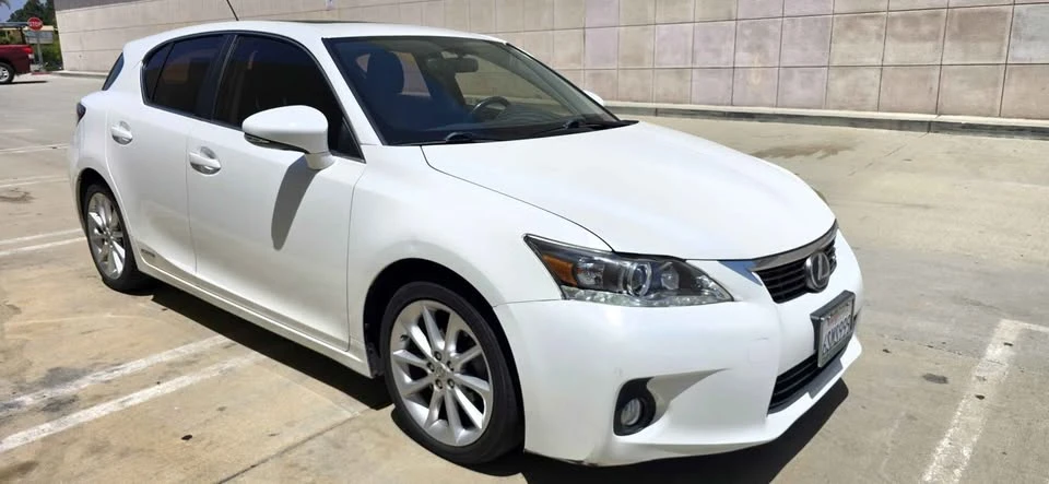 2012 Lexus CT - Image 3 of 16