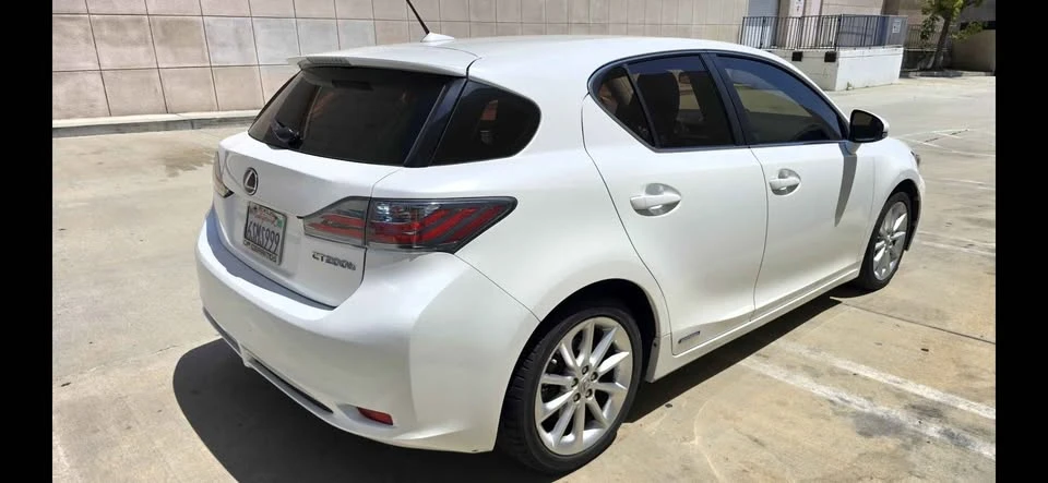 2012 Lexus CT - Image 5 of 16