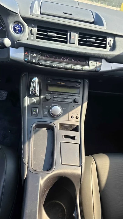 2012 Lexus CT - Image 12 of 16