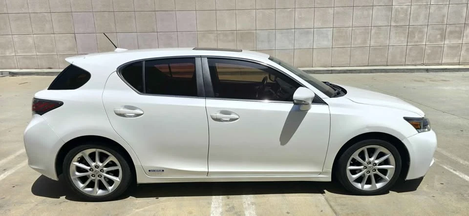 2012 Lexus CT - Image 4 of 16