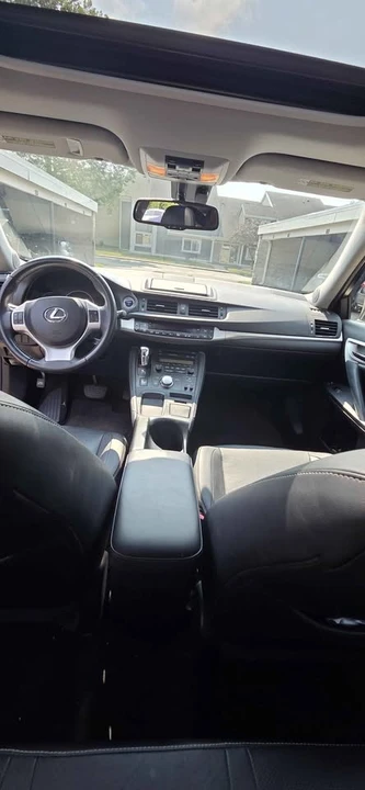 2012 Lexus CT - Image 9 of 20