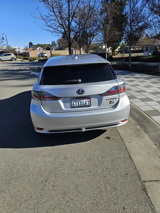2012 Lexus CT - Image 4 of 11