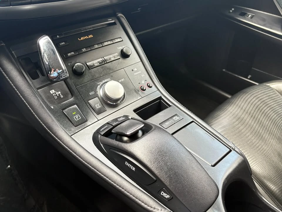 2012 Lexus CT - Image 17 of 20