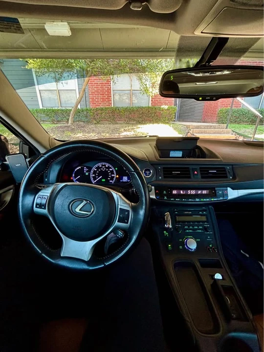 2012 Lexus CT - Image 3 of 8
