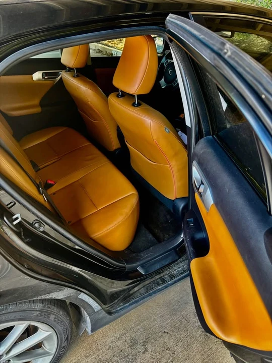 2012 Lexus CT - Image 8 of 8