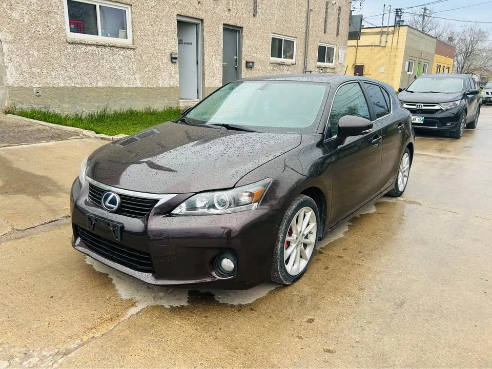 2012 Lexus CT - Image 2 of 13