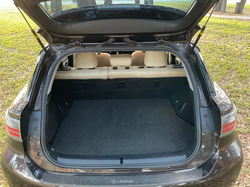 2012 Lexus CT - Image 15 of 21