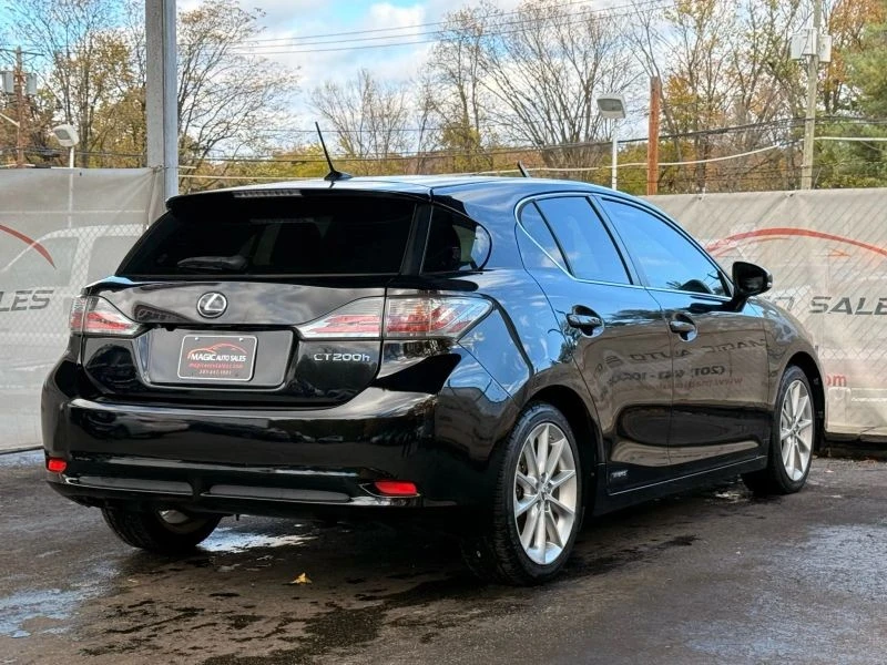 2012 Lexus CT - Image 9 of 12