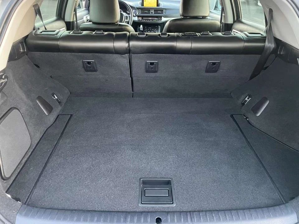 2012 Lexus CT - Image 15 of 17