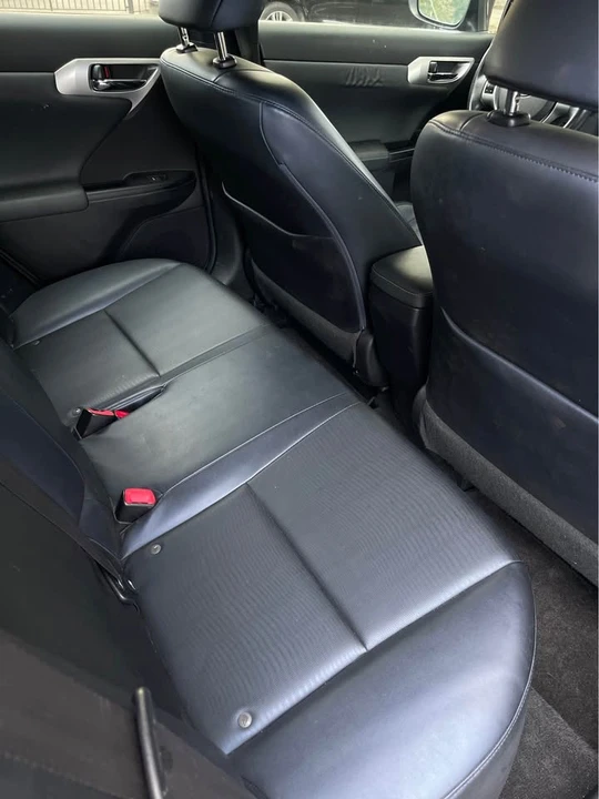 2012 Lexus CT - Image 9 of 17