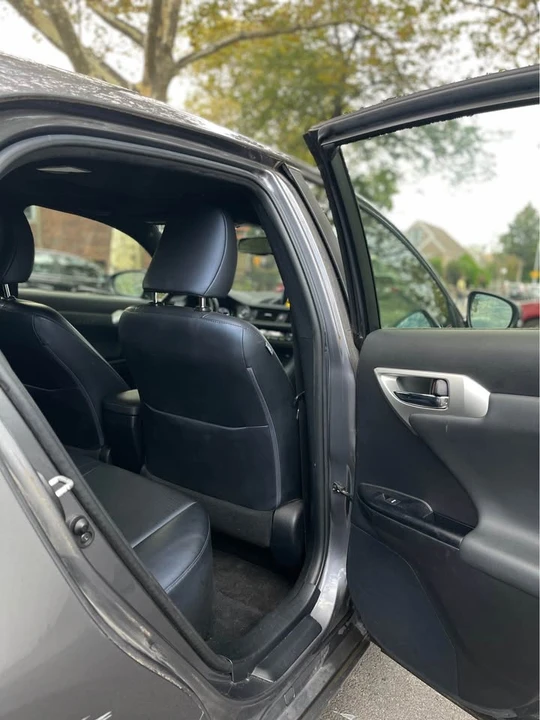 2012 Lexus CT - Image 10 of 17