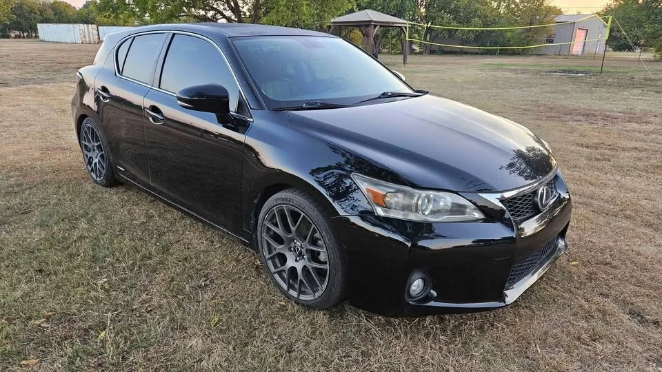 2012 Lexus CT - Image 2 of 10