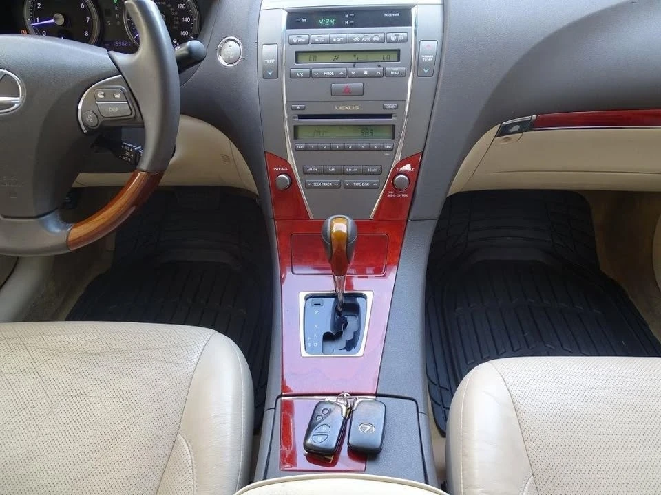 2012 Lexus ES 5th Gen - Image 12 of 20