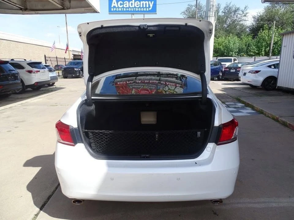 2012 Lexus ES 5th Gen - Image 18 of 20