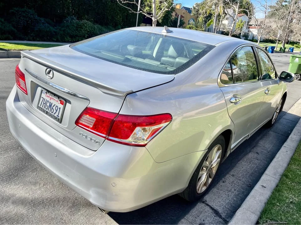 2012 Lexus ES 5th Gen - Image 16 of 16