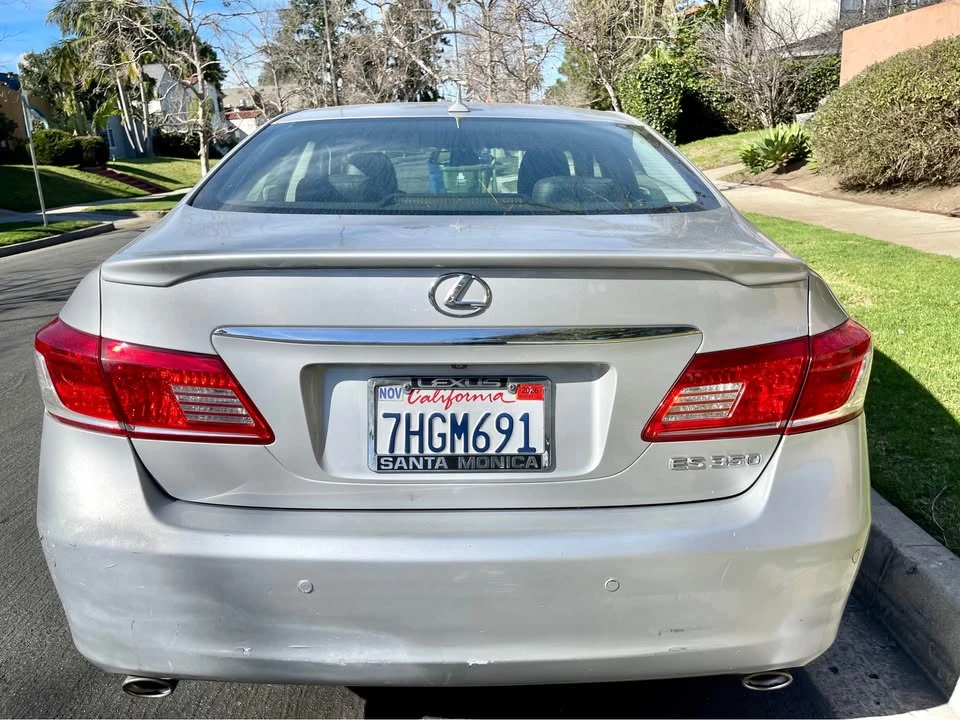 2012 Lexus ES 5th Gen - Image 3 of 16
