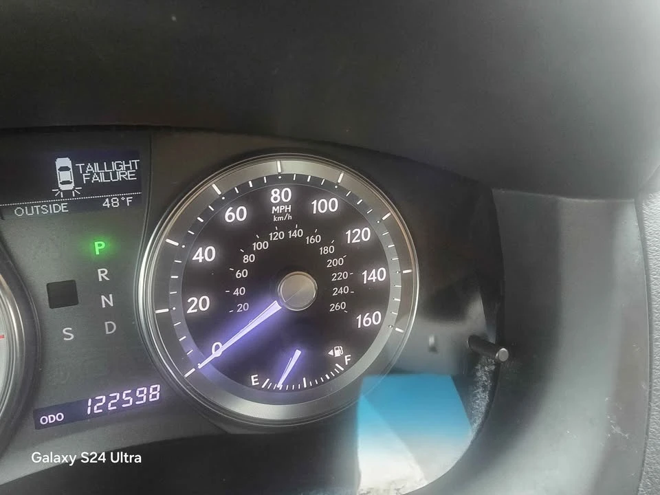 2012 Lexus ES 5th Gen - Image 14 of 14