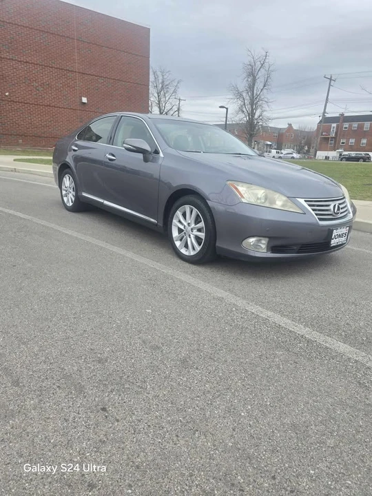 2012 Lexus ES 5th Gen - Image 3 of 14