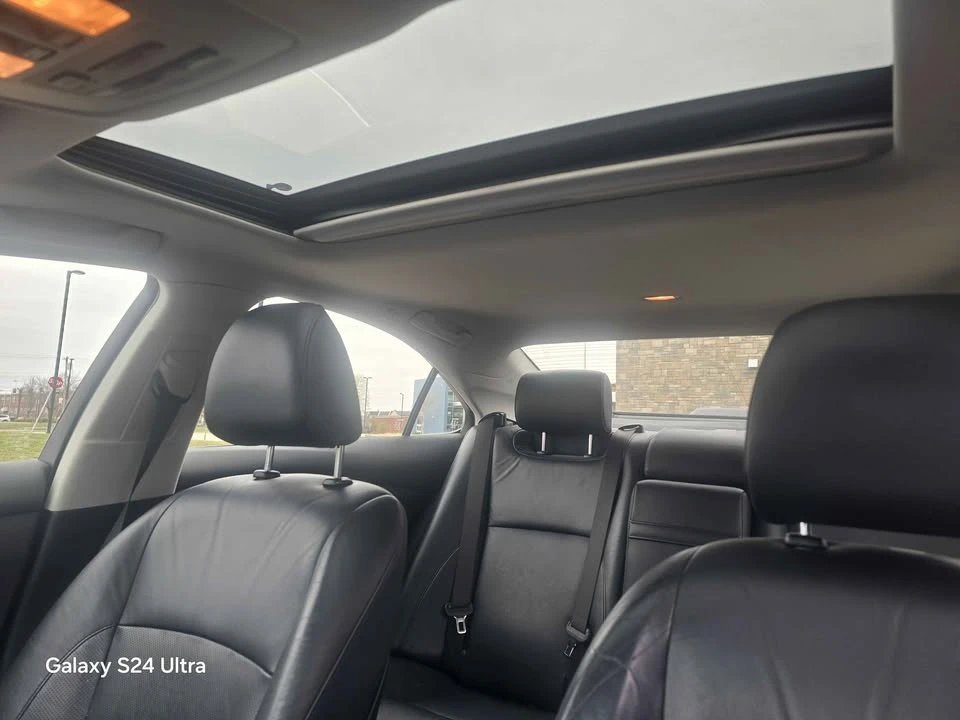 2012 Lexus ES 5th Gen - Image 11 of 14