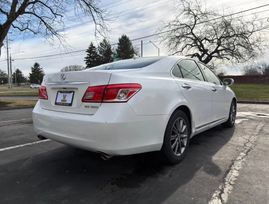 2012 Lexus ES 5th Gen - Image 3 of 7