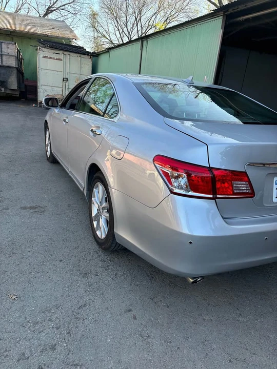 2012 Lexus ES 5th Gen - Image 17 of 17
