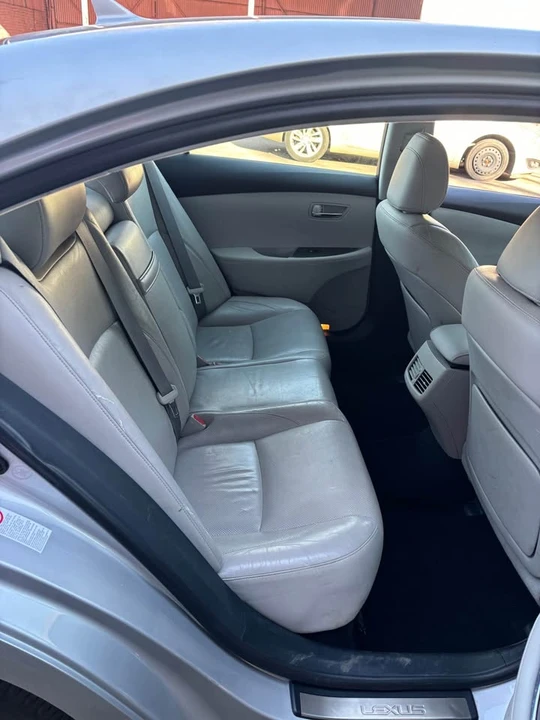 2012 Lexus ES 5th Gen - Image 15 of 17