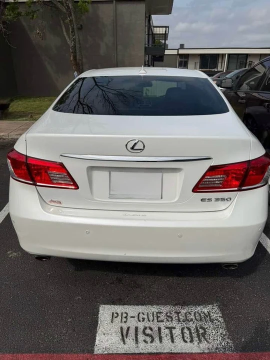 2012 Lexus ES 5th Gen - Image 14 of 14