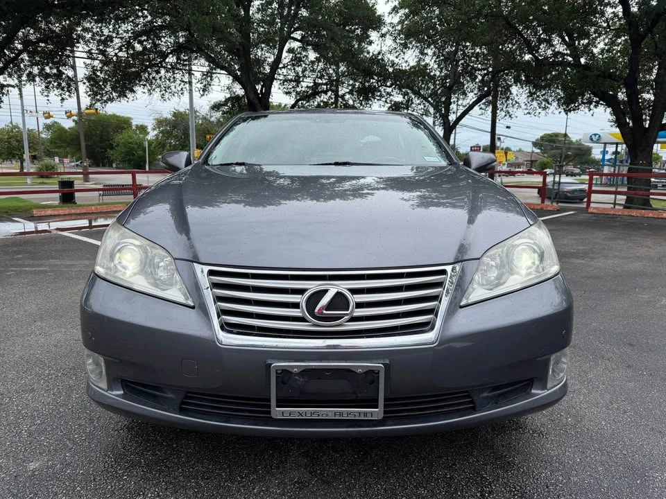 2012 Lexus ES 5th Gen - Image 2 of 19