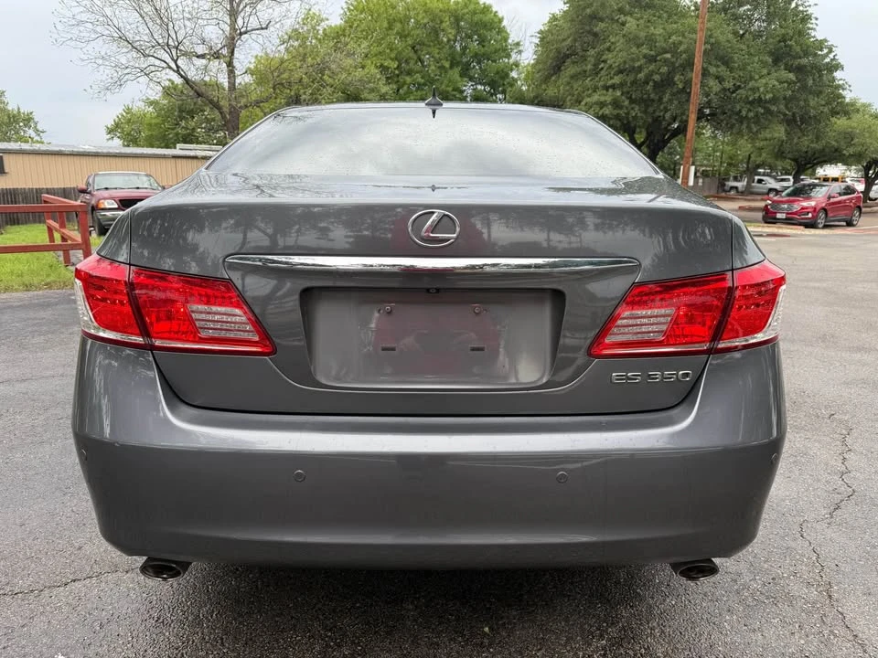 2012 Lexus ES 5th Gen - Image 6 of 19