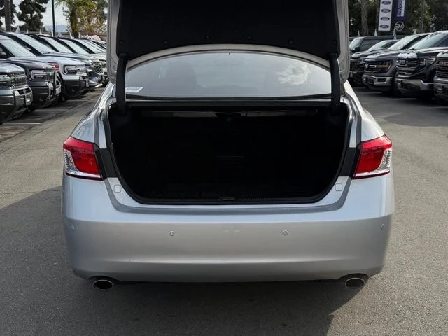 2012 Lexus ES 5th Gen - Image 10 of 12