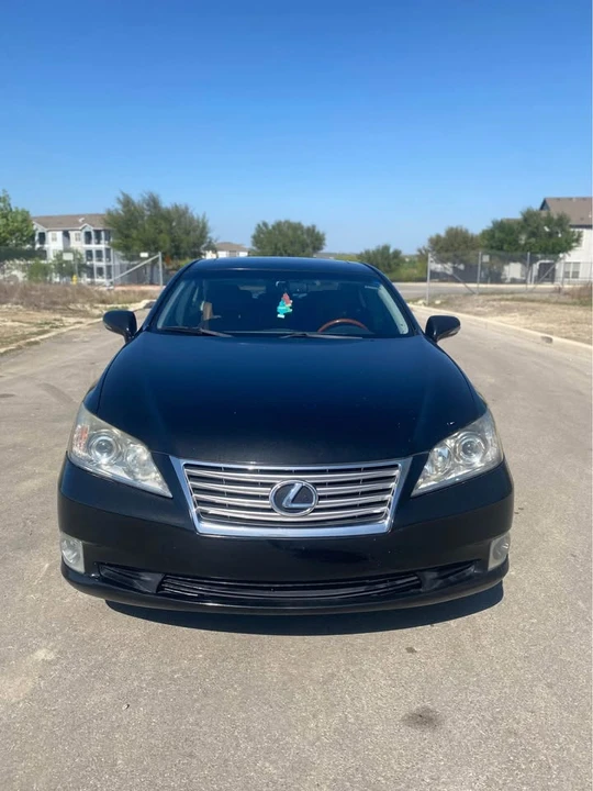 2012 Lexus ES 5th Gen - Image 3 of 18