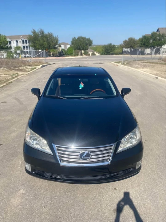 2012 Lexus ES 5th Gen - Image 3 of 19