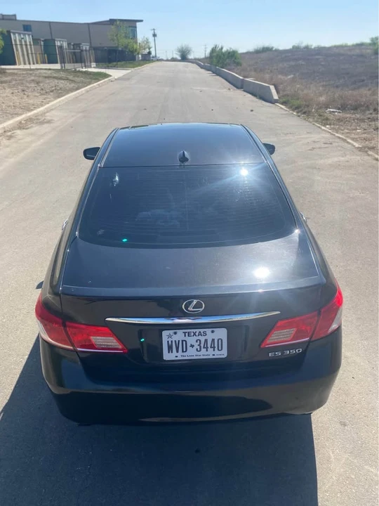 2012 Lexus ES 5th Gen - Image 6 of 19