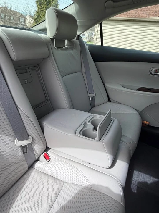 2012 Lexus GS 4th Gen - Image 9 of 19