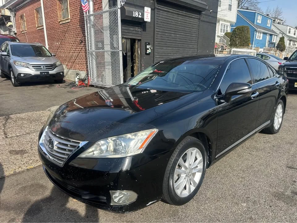 2012 Lexus ES 5th Gen - Image 4 of 13