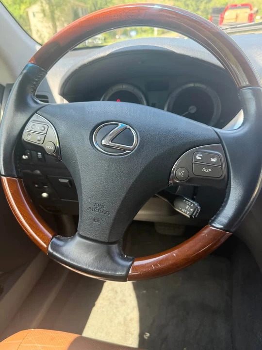 2012 Lexus ES 5th Gen - Image 3 of 13
